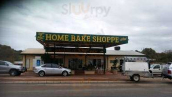 Bakers Hill Pie Shop outside