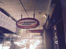Boulevard Cafe food