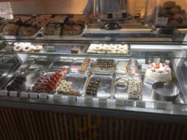 Maggio's Italian Bakery food