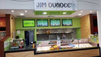 Jim Dundee Cairns inside