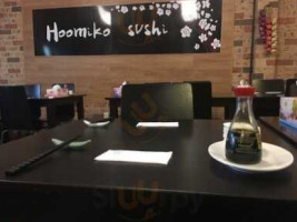 Hoomiko Sushi food