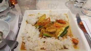 Sing's Asian Kitchen food