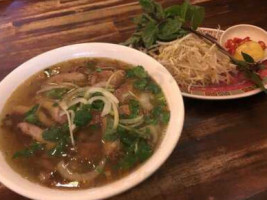 Pho Hung Vuong 2 food