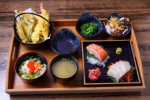 Konbu Japanese Cuisine inside