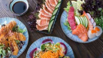 Sushi Gallery food