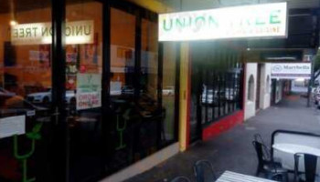 Union Tree Thai Restaurant & Cafe inside