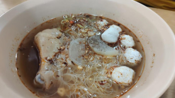 ก๋วยเตี๋ยวไก่โบราณ food