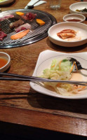 Lee's Korean Bbq food