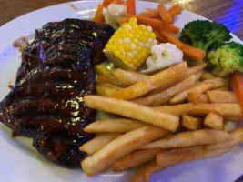 Eagle Falls Spur Steak and Grill food