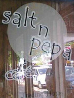 Salt n Pepa Cafe inside
