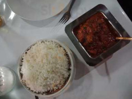Sirtaj Authentic Indian Cuisine food