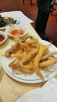 Golden Globe Seafood food