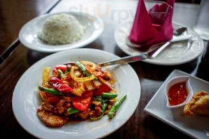 Bai Bua Thai food