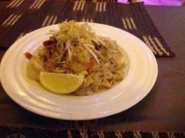 Thai On Brunswick food