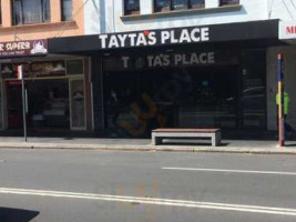 Tayta's Place outside