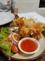 Thai Sattong Restaurant food