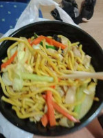 Li's Noodles food