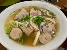 The Vietnamese Hut food