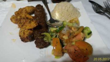 Al-Khiam Restaurant food