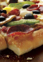 Pizza Hut Riverwood food