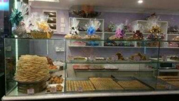Al Anwar Sweet & Pastries food