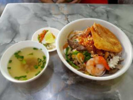 Tra Vinh Restaurant food