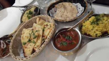 Kohinoor Tandoori Indian Restaurant food