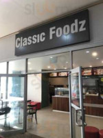 Classic Foodz food