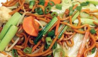 Lai's Sushi Noodles food