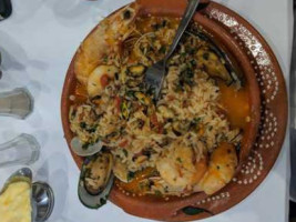 Silvas Portugese Traditional Charcoal Chicken food