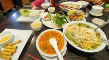 Pho'kha Tran Restaurant food