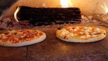 F.R.E.S.H Woodfired Pizza And Pasta food