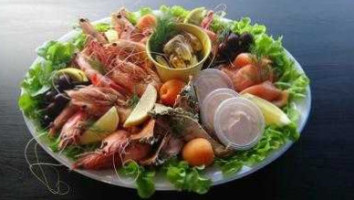 Penguins Seafood and Salad Bar food