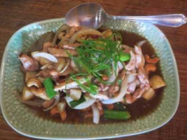 Peds Thai Cuisine food