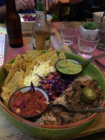 Mexicola Cantina food