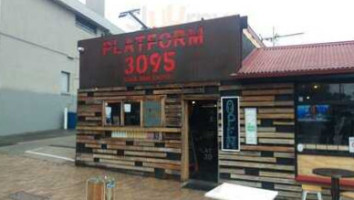 Platform 3095 Cafe Eatery food