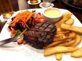 Steers Steakhouse food