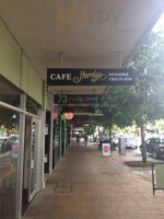 Hardys Cafe, Patisserie Chocolates outside