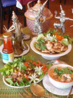 Kin Kao Thai Robina food