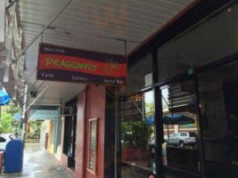 Dragonfly Cafe outside