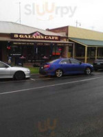 3 Galahs cafe outside