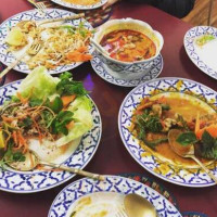 Thai Satay Hut food