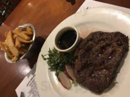 The Stamford Graziers Grill House food