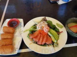 Moon's Sushi Shellharbour food