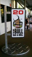 Bent Bull And Grill food