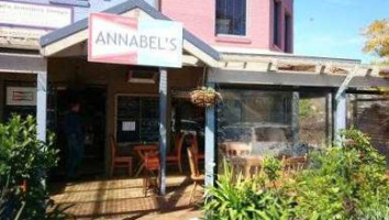 Annabel's Cafe food