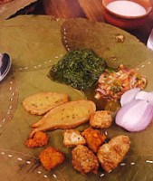 Baati Chokha food