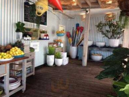 Balmoral Boatshed outside