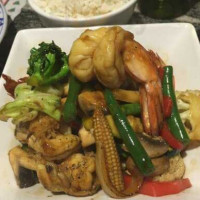 Salisa's Thai Asian Foods food