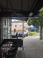 Dilly's Cafe 